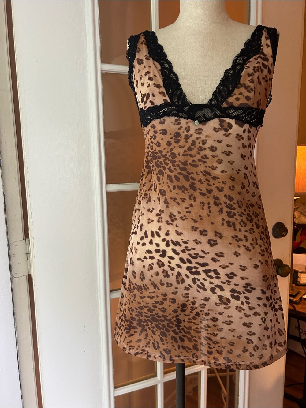 Victoria's Secret Leopard Print Lace Trim Chemise - Brown & Black Y2K small.